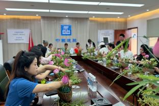 大洛：我应该能跟申京搭档 年轻球员中很少见到他那样的特质